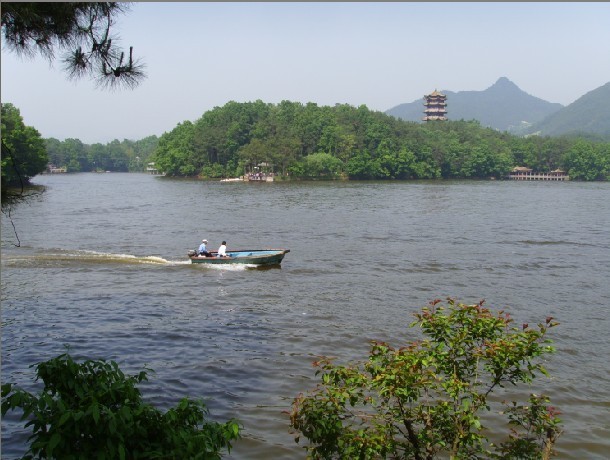 南郑南湖风景区图片